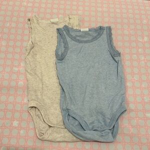 H&M Sleeveless Lace Lined Onesies - set of 2 🚭
